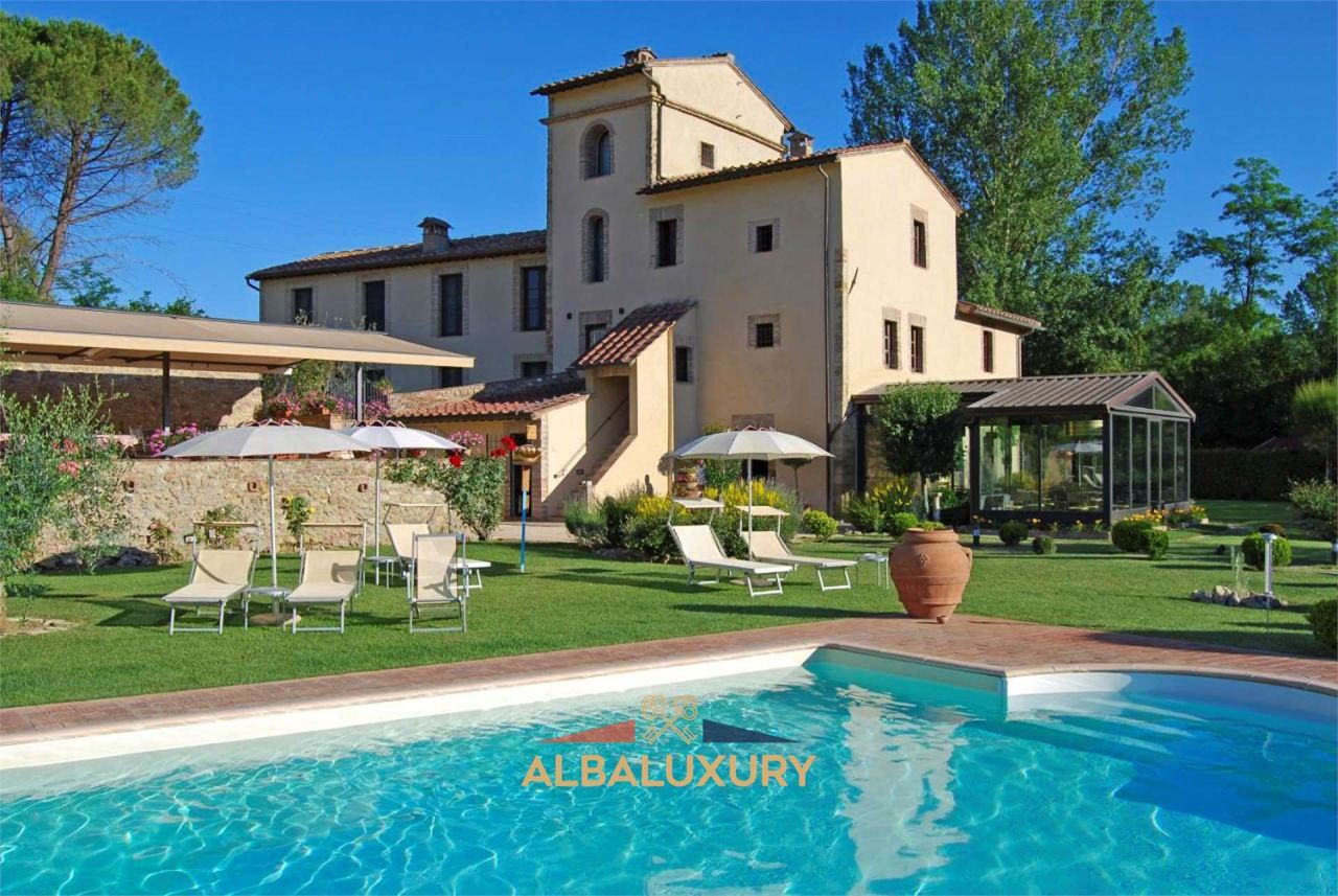 Villa in San Gimignano, Italy, 800 m² - picture 5