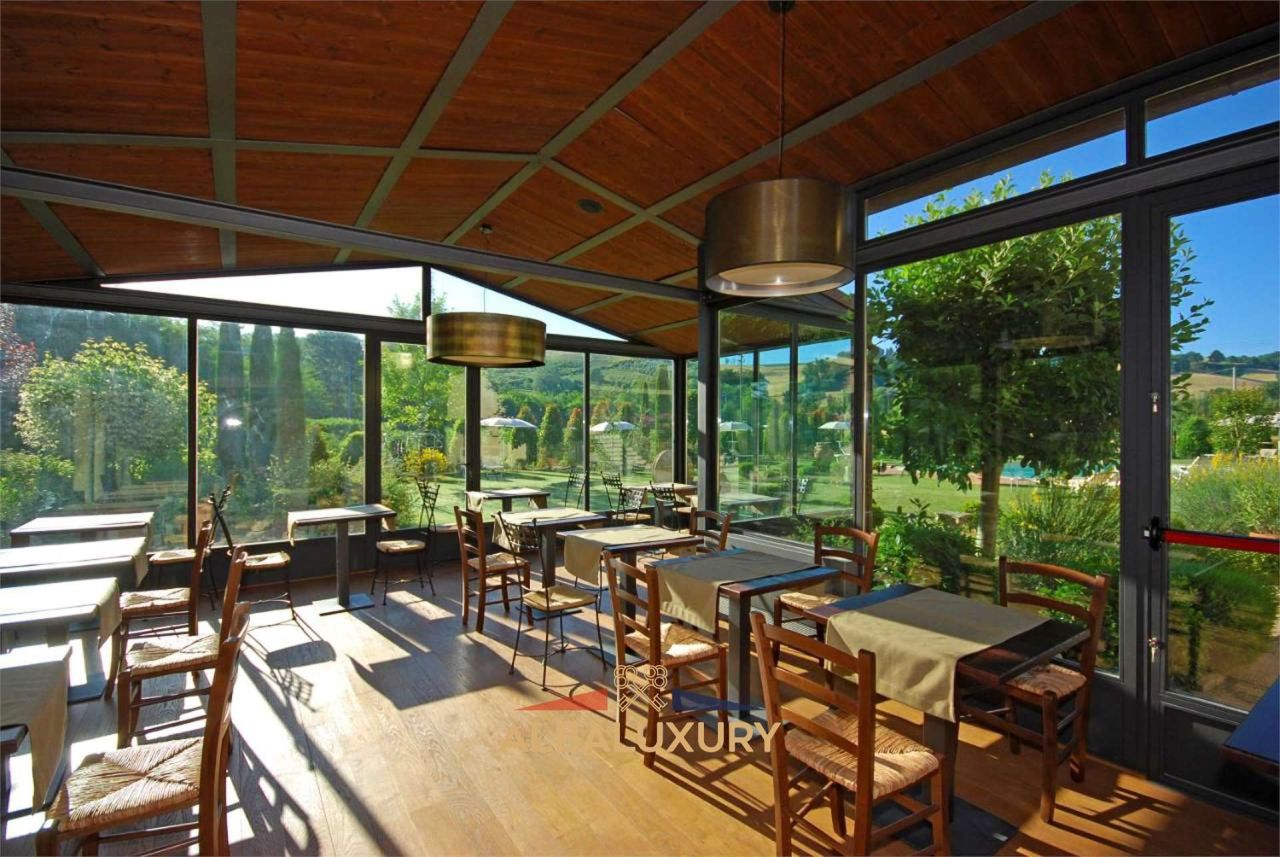 Villa in San Gimignano, Italy, 800 m² - picture 9