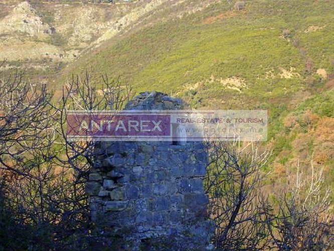 Terreno a Bijela, Montenegro, 2 806 m2 - foto 9