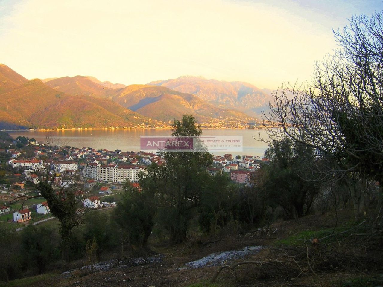 Terreno a Bijela, Montenegro, 2 806 m2 - foto 13