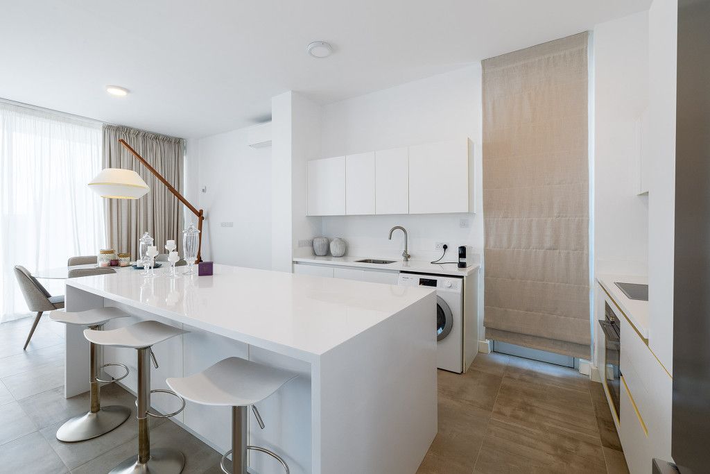 Flat in Paphos, Cyprus, 196 m² - picture 5