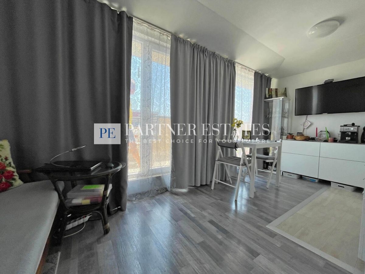 Appartement à Slantchev Briag, Bulgarie, 60 m² - image 1