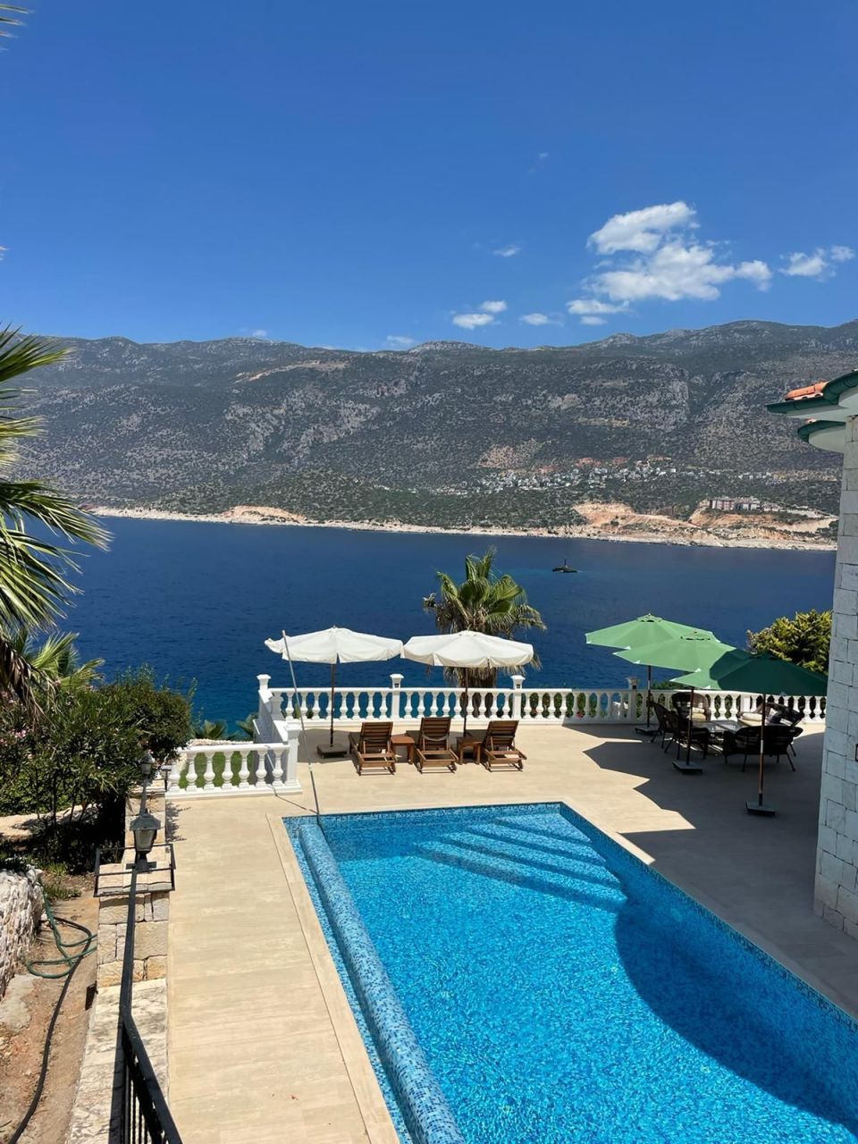 Villa à Kaş, Turquie, 220 m² - image 1