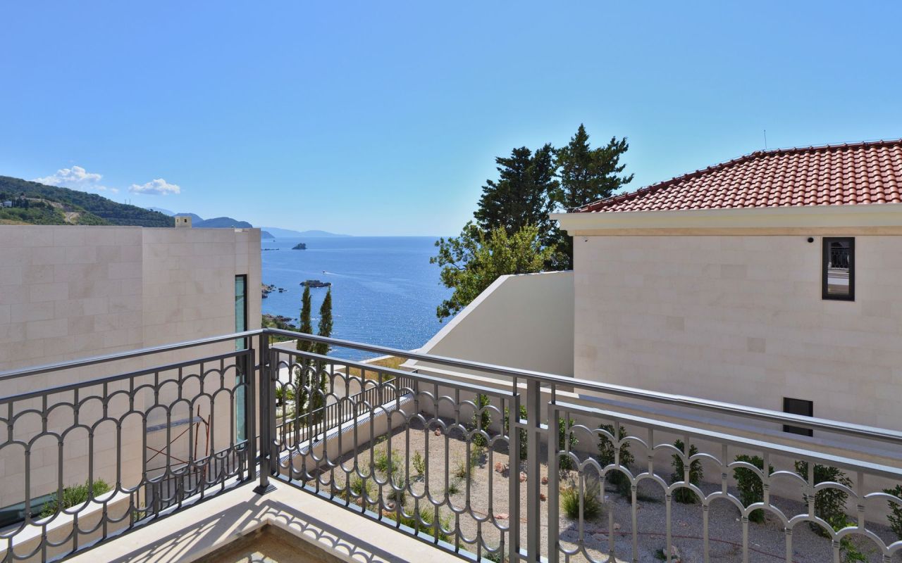 Villa en Rezevici, Montenegro, 270 m² - imagen 14