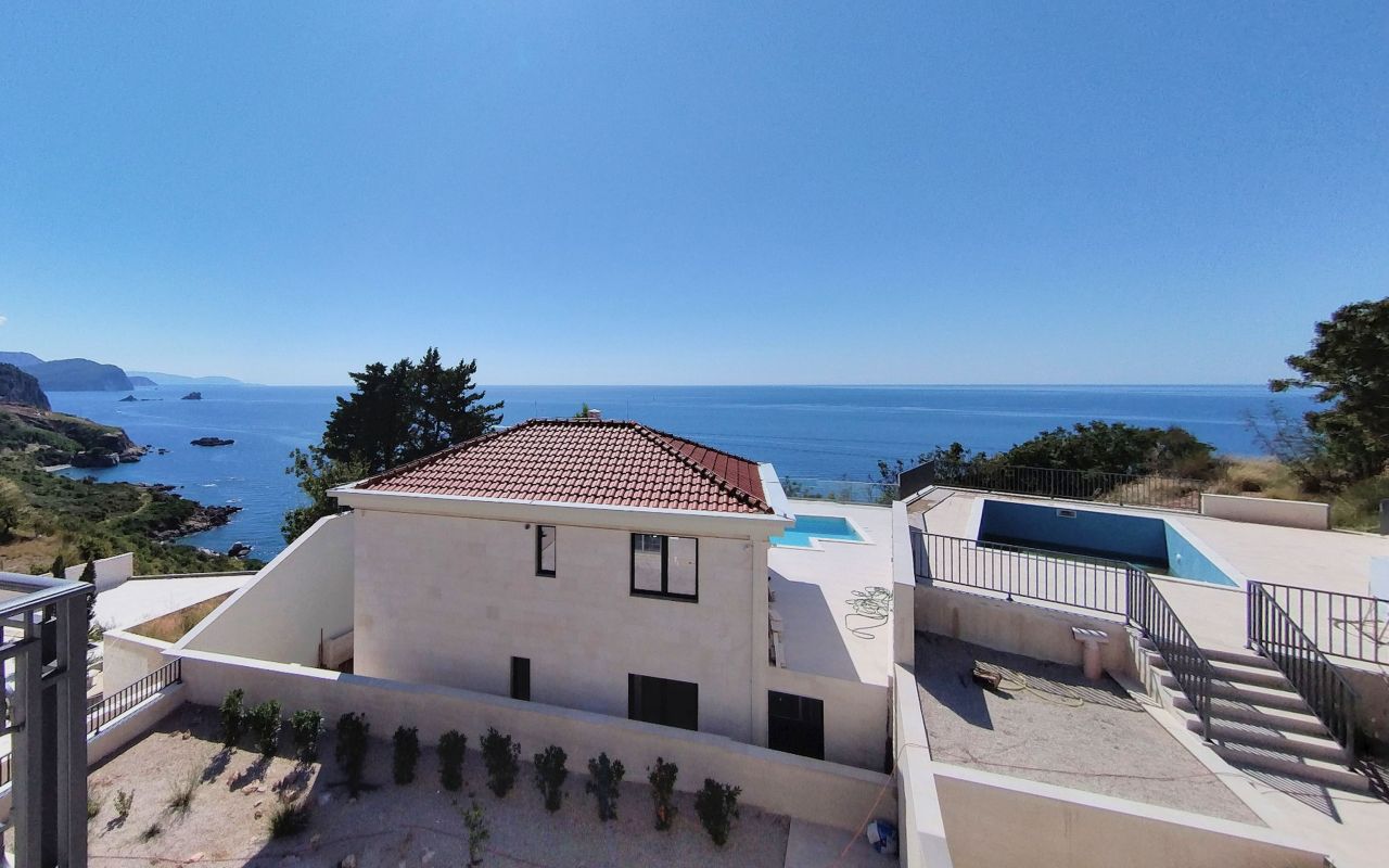 Villa en Rezevici, Montenegro, 270 m² - imagen 16