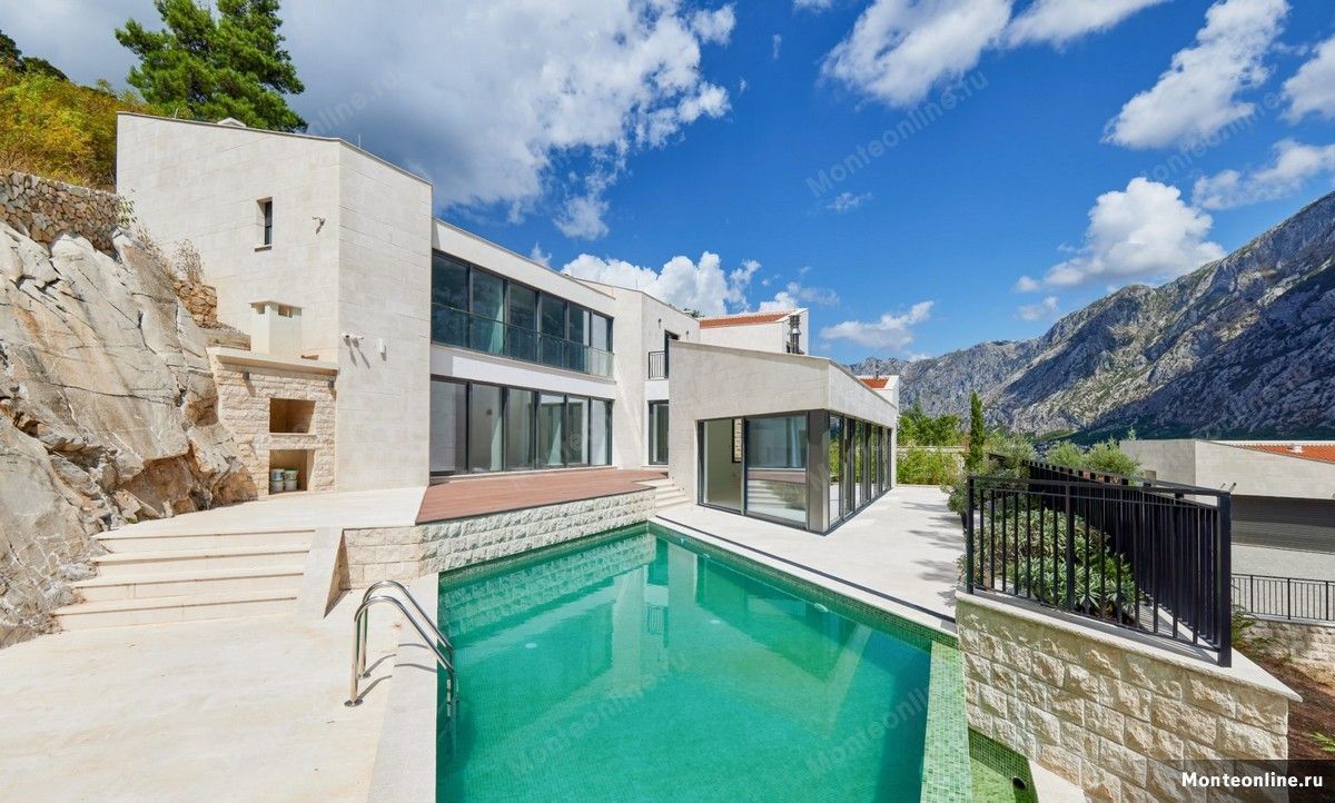 Villa in Kotor, Montenegro, 479 m² - Foto 1