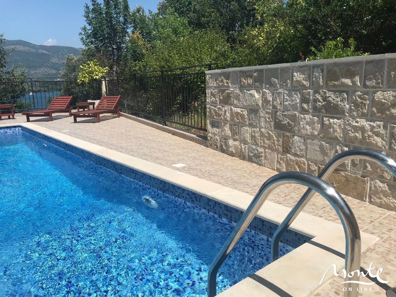 Flat in Tivat, Montenegro, 98 m² - picture 1