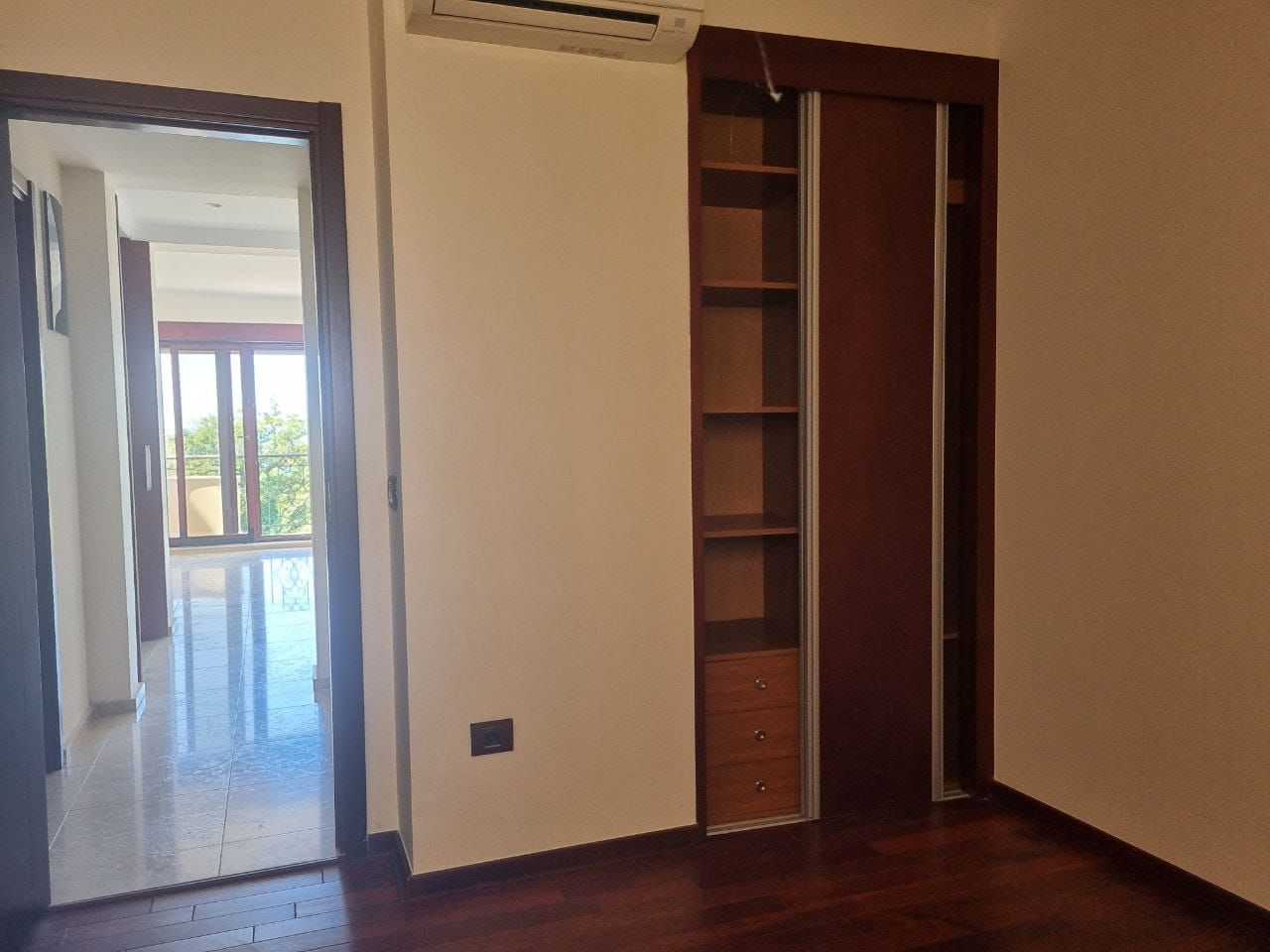 Flat in Petrovac, Montenegro, 86 m² - picture 10