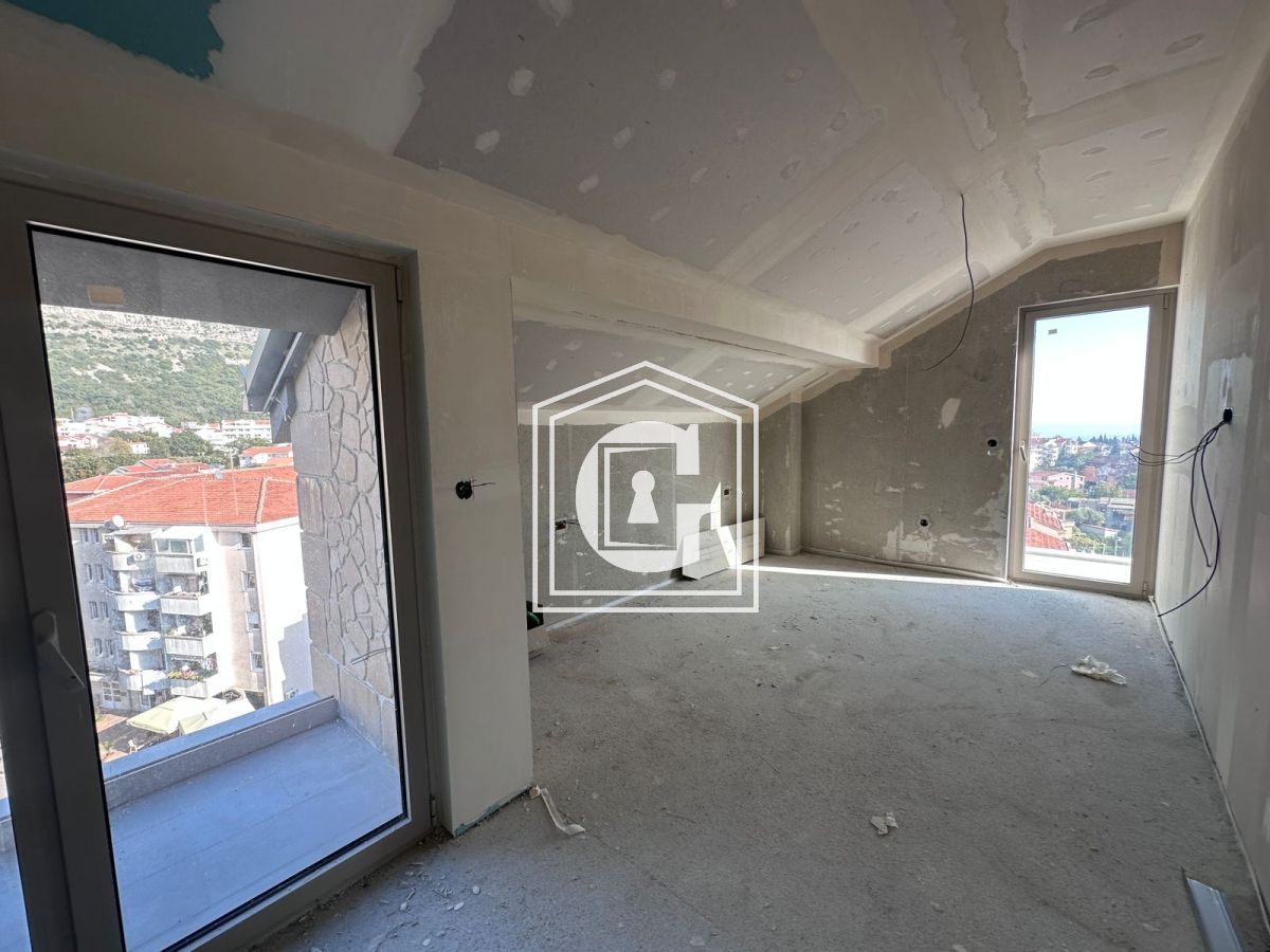 Apartment in Budva, Montenegro, 190 m² - picture 2