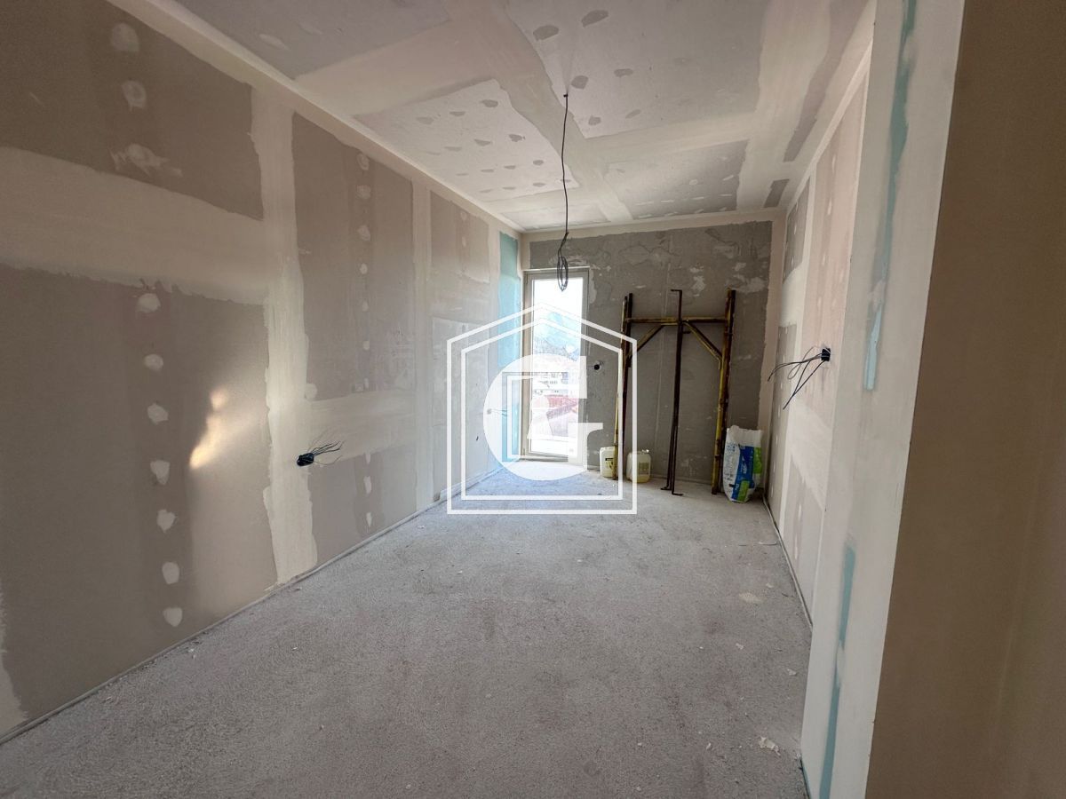 Apartment in Budva, Montenegro, 190 m² - picture 3