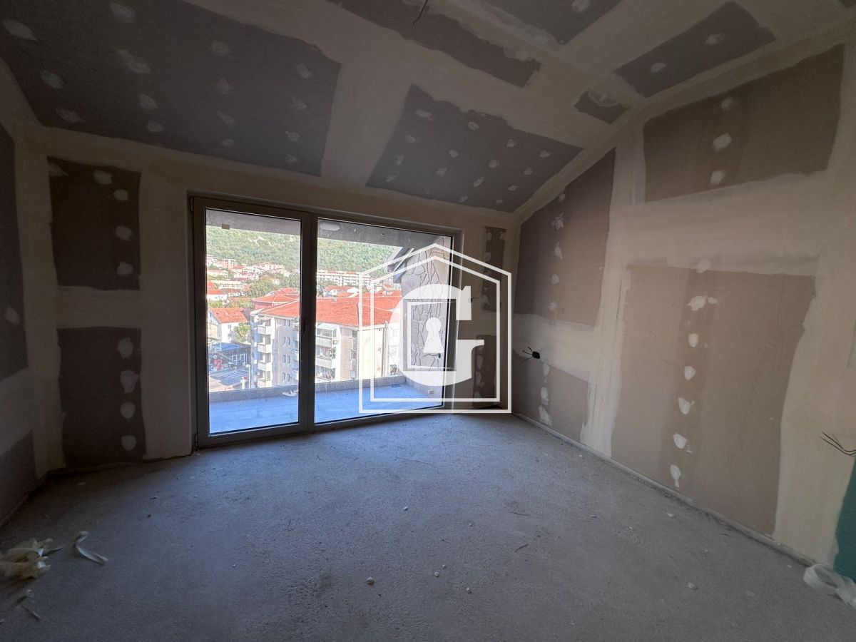 Apartment in Budva, Montenegro, 190 m² - picture 9