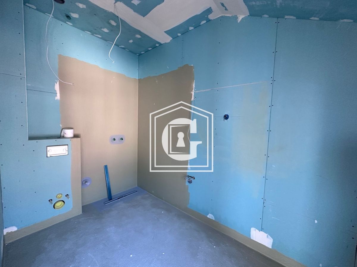 Apartment in Budva, Montenegro, 190 m² - picture 11