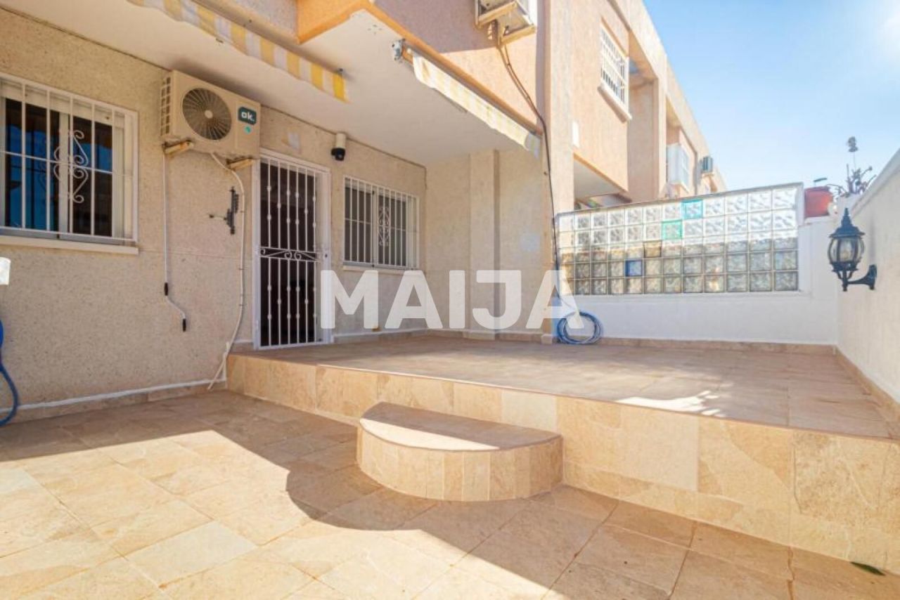 Piso en Torrevieja, España, 51 m² - imagen 1