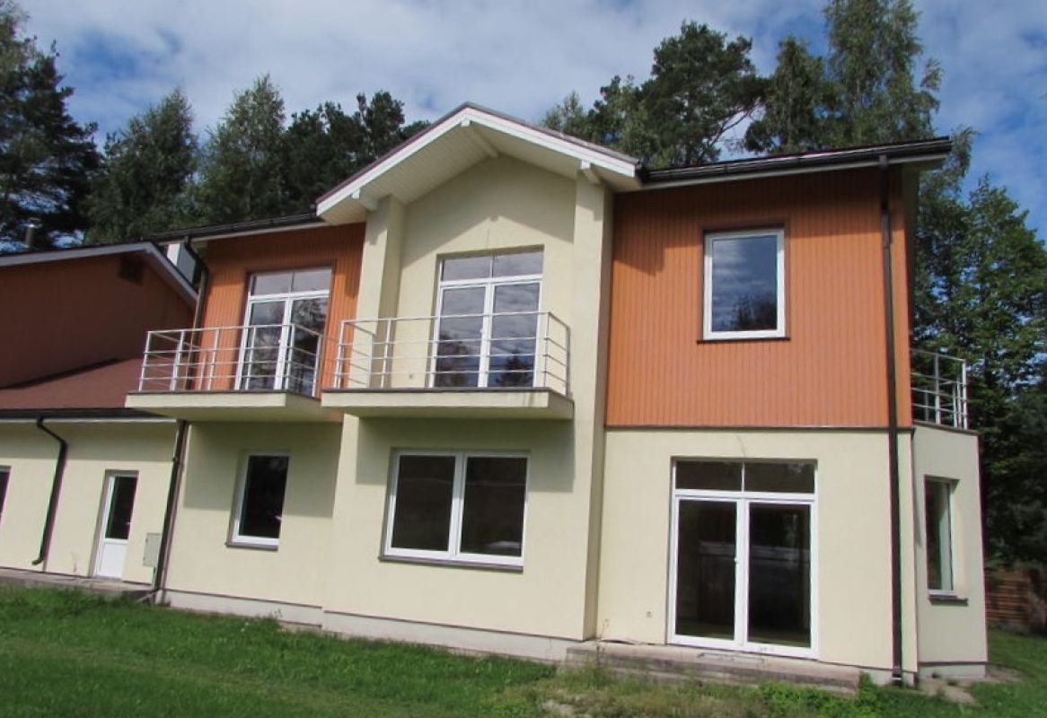 House in Melluzi, Latvia, 240 m² - picture 1