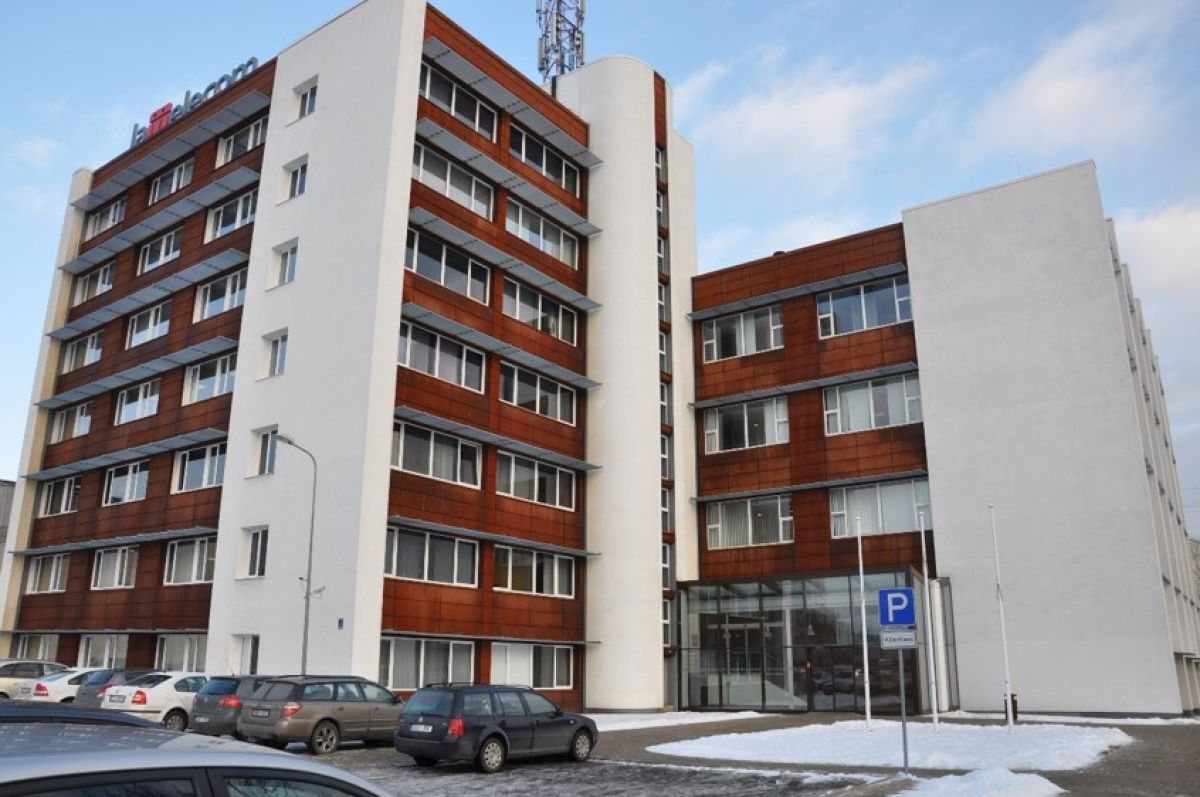 Commercial property in Riga, Latvia, 6 780 m² - picture 1