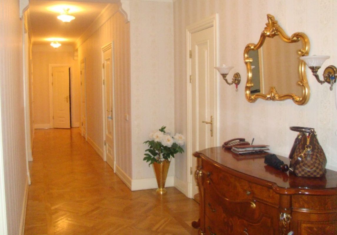 Piso en Riga, Letonia, 208 m² - imagen 2