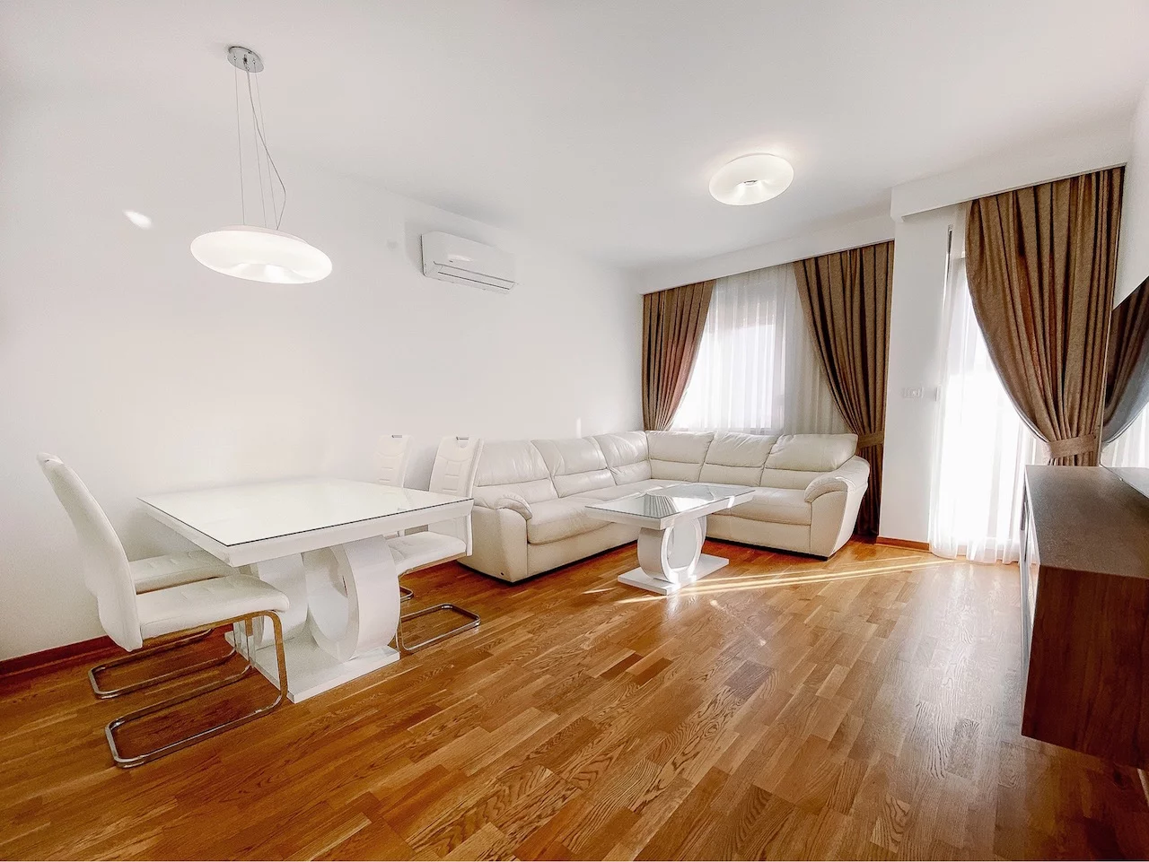 Wohnung in Podgorica, Montenegro, 64 m² - Foto 1