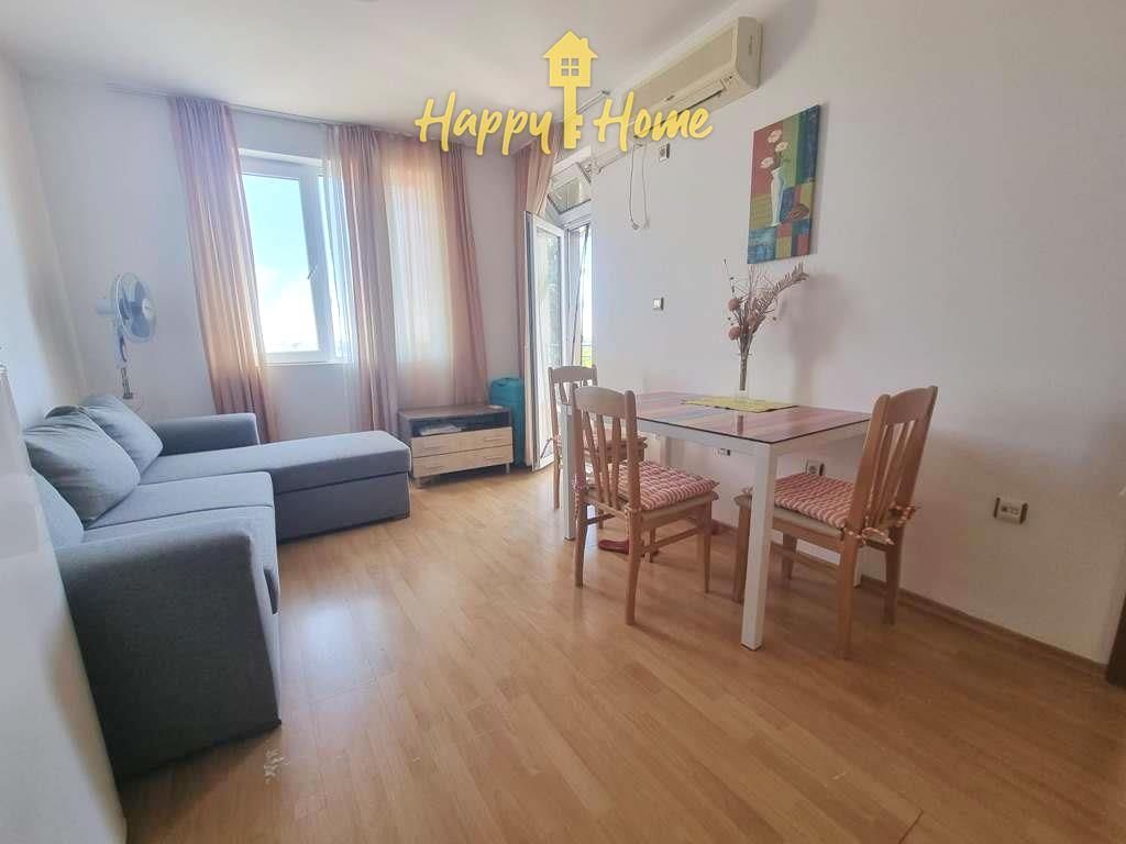 Appartement à Slantchev Briag, Bulgarie, 78 m² - image 1