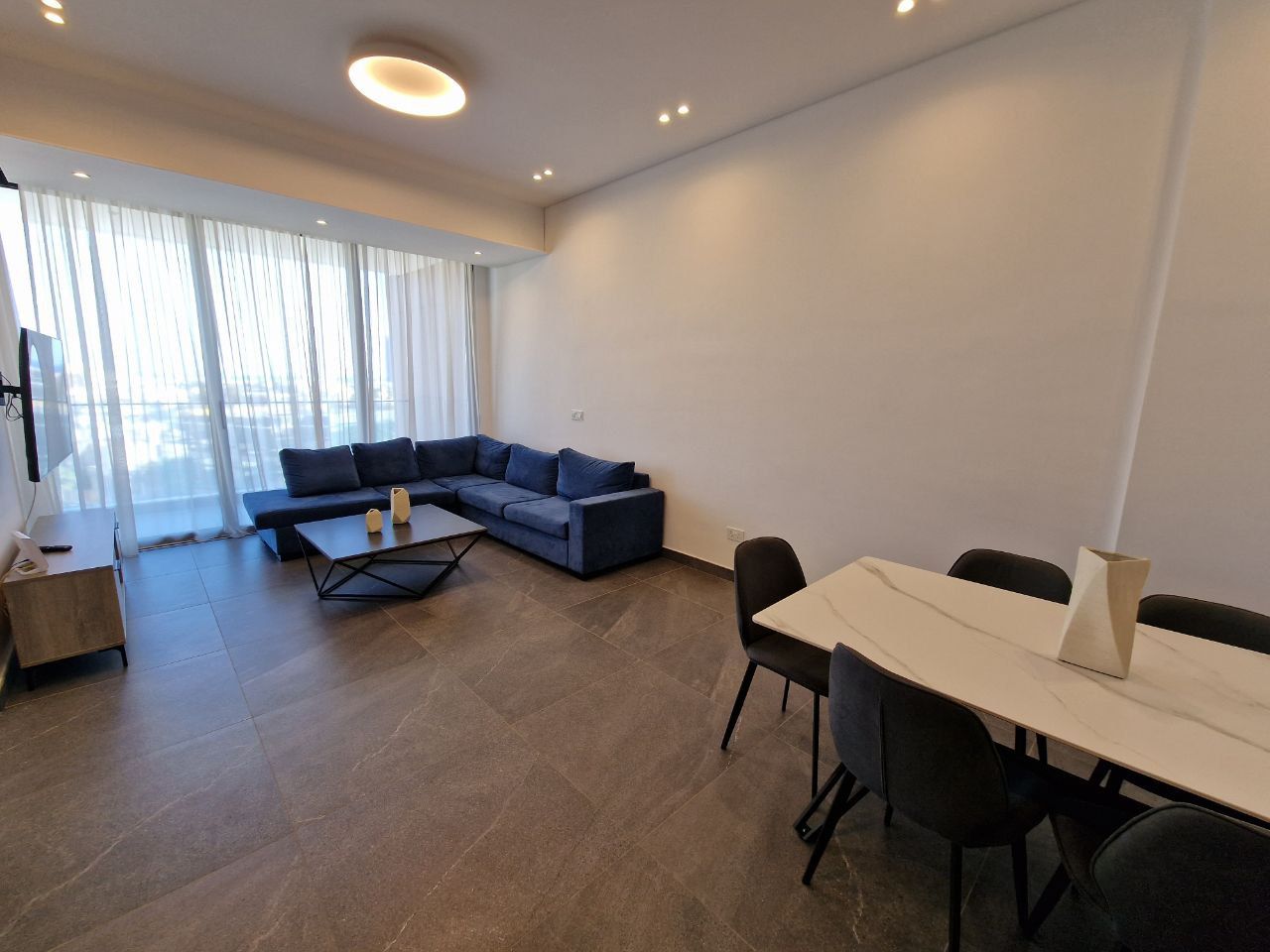 Piso en Mesa Geitonia, Chipre, 153 m² - imagen 1