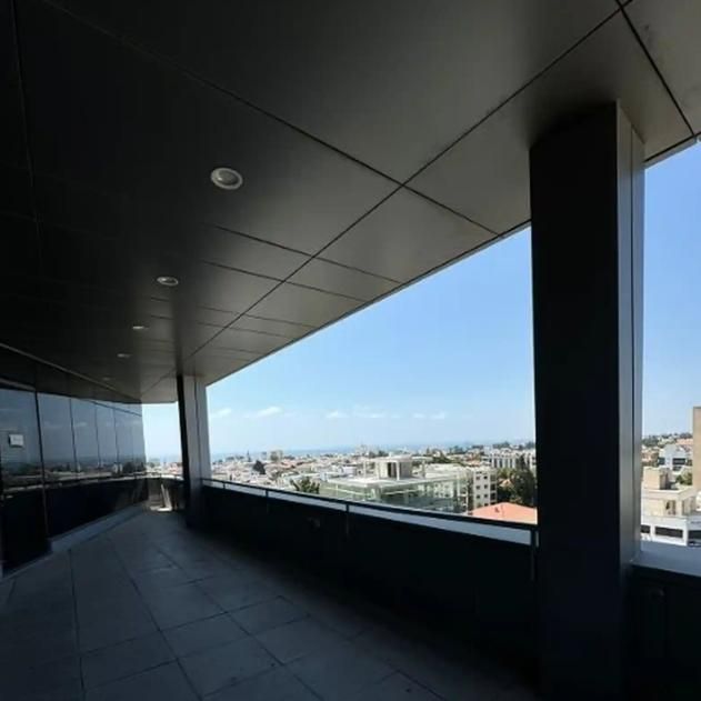 Oficina en Limasol, Chipre, 373 m² - imagen 11