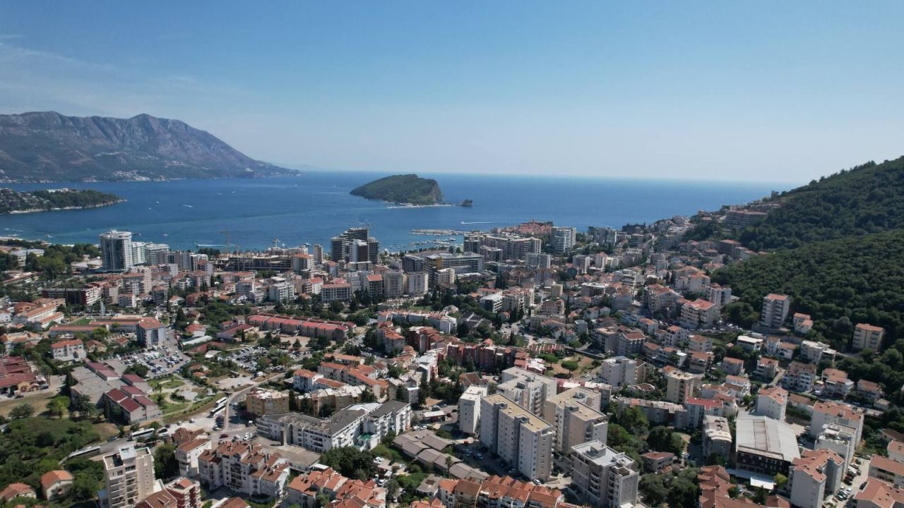 Terrain à Budva, Monténégro, 500 m² - image 1