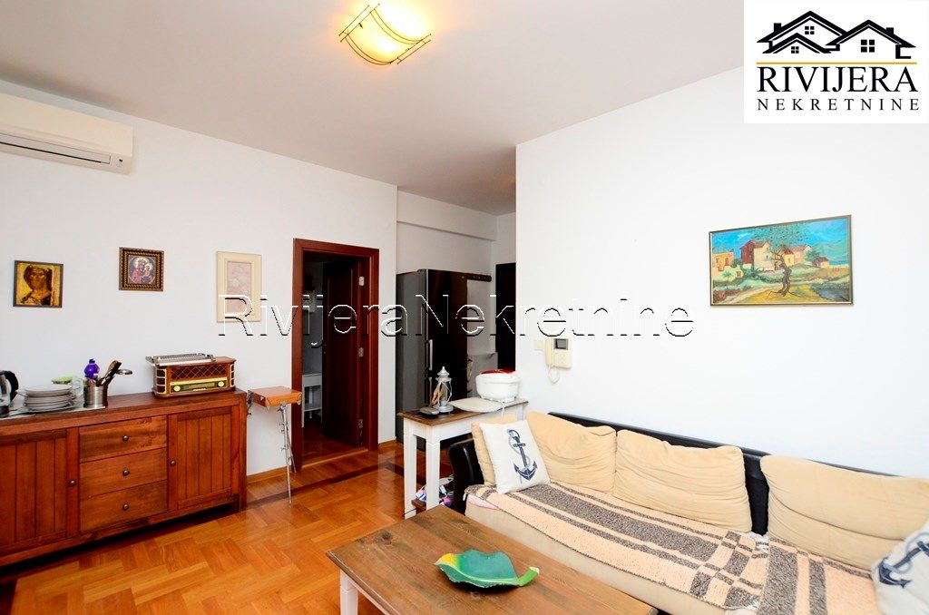 Flat in Herceg-Novi, Montenegro, 54 m² - picture 1