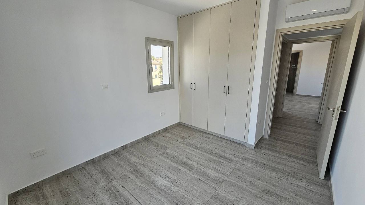 Piso en Pafos, Chipre, 98 m² - imagen 1