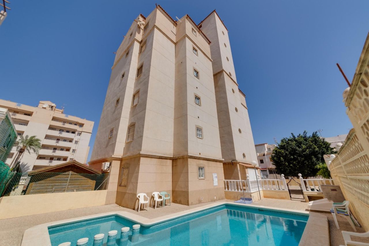 Wohnung in Torrevieja, Spanien, 55 m² - Foto 1