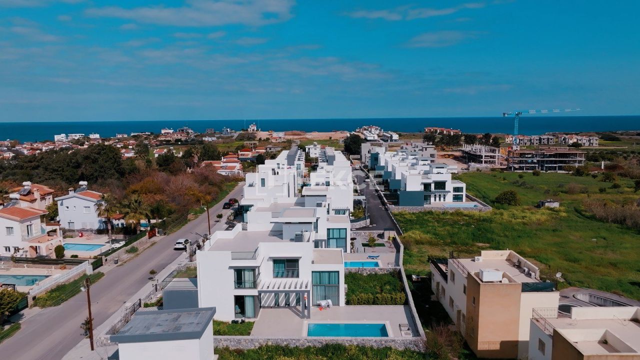 Villa à Kyrenia, Chypre, 360 m² - image 3