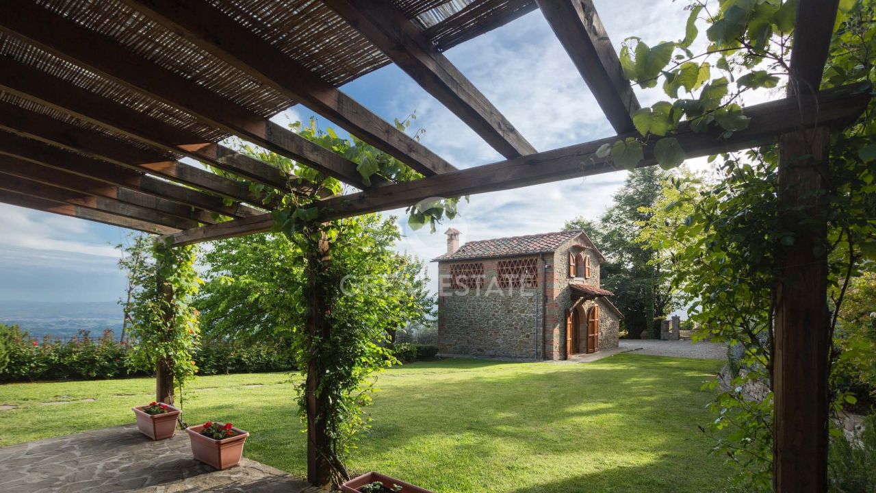 Maison Castelfranco Piandiscò, Italie, 413.8 m² - image 9