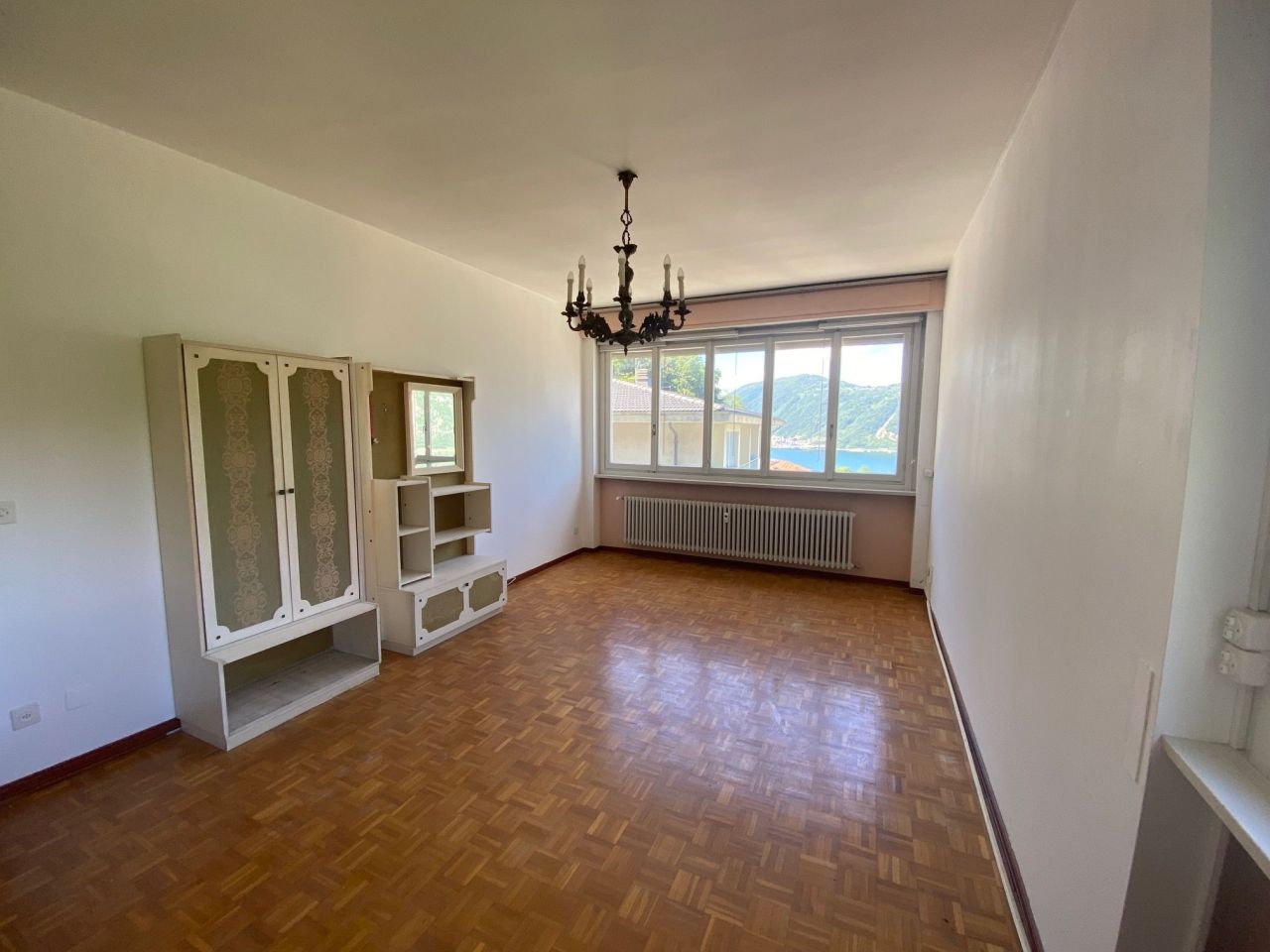 Wohnung in Campione d'Italia, Italien, 85 m² - Foto 1