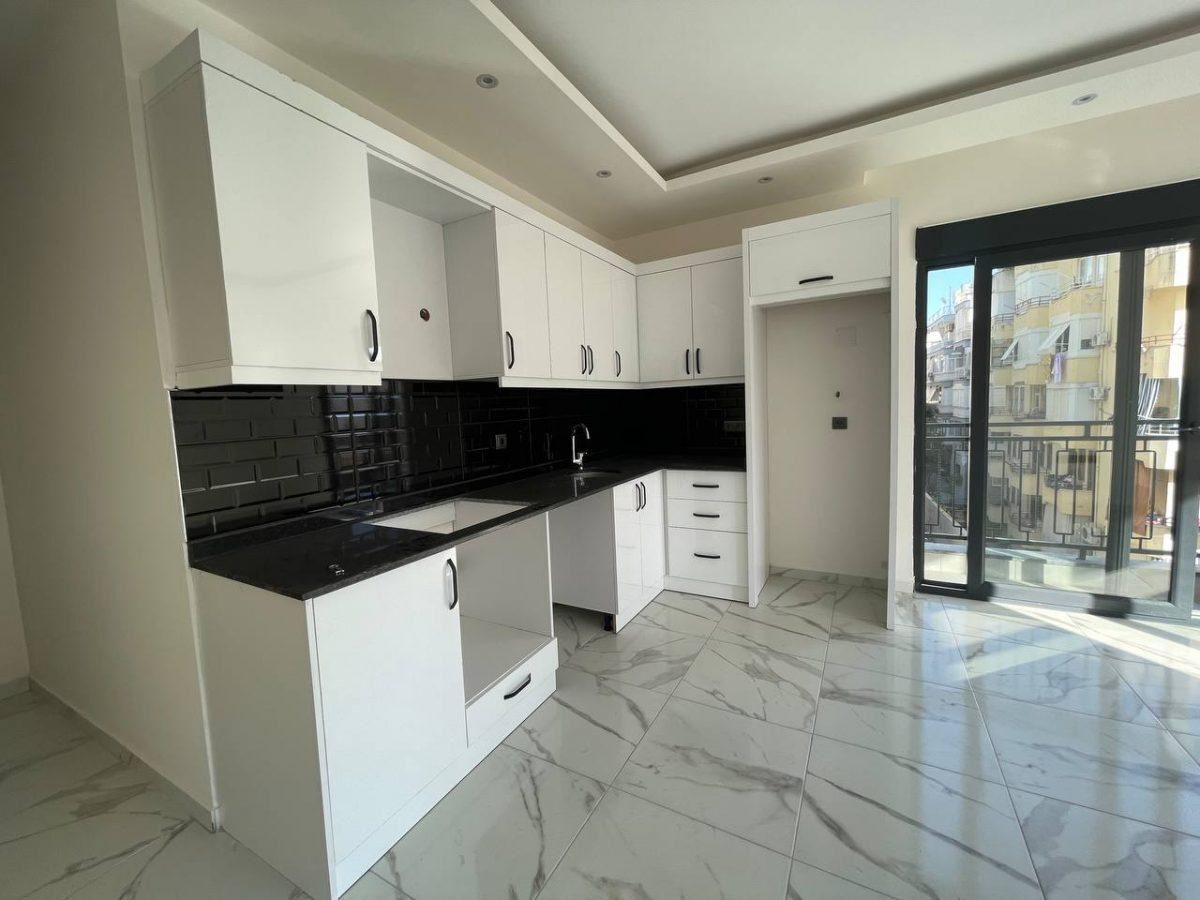 Flat in Alanya, Turkey, 68 m² - picture 1