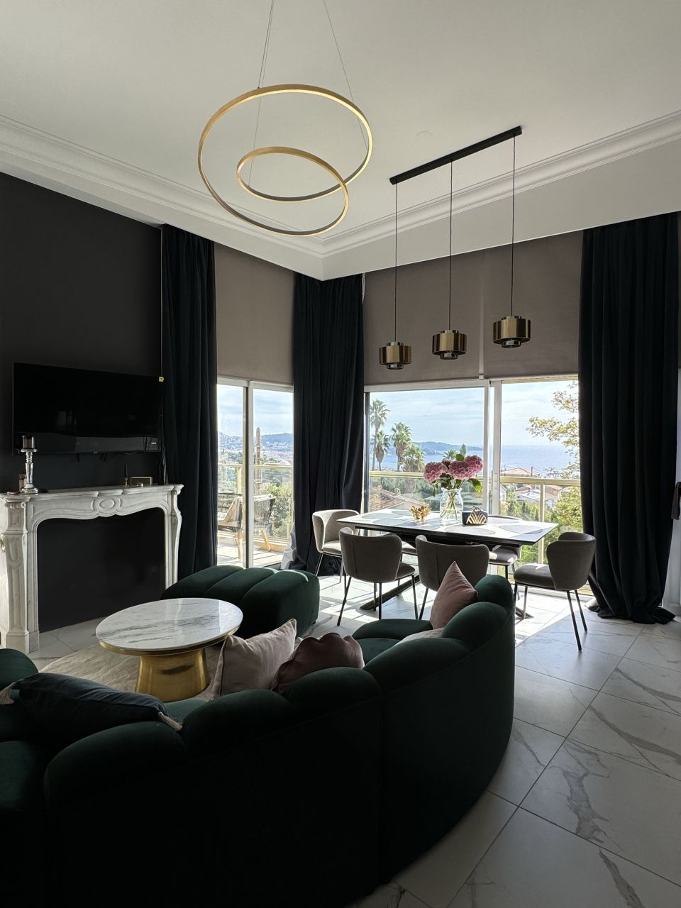 Flat in Nice, France, 94 m² - picture 1