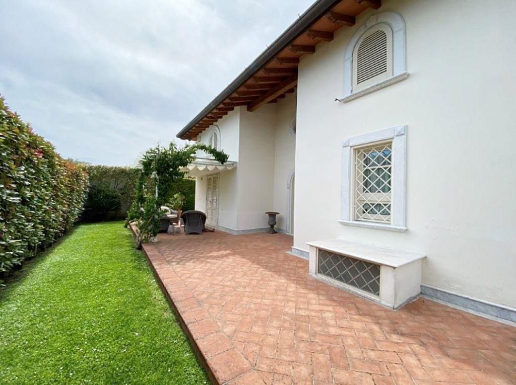 Casa a Marina di Pietrasanta, Italia, 220 m² - foto 5