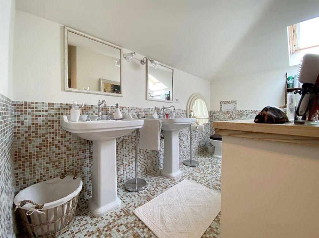 Casa a Marina di Pietrasanta, Italia, 220 m² - foto 13