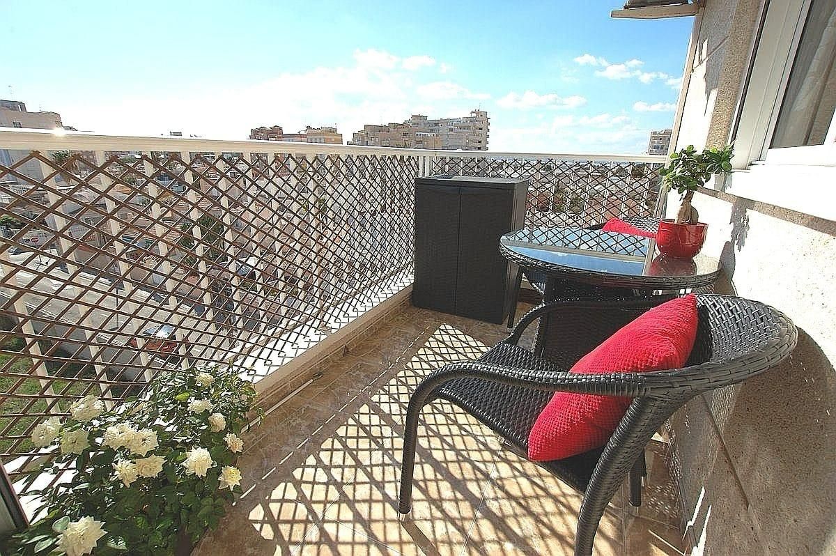 Piso en Torrevieja, España, 66 m² - imagen 1