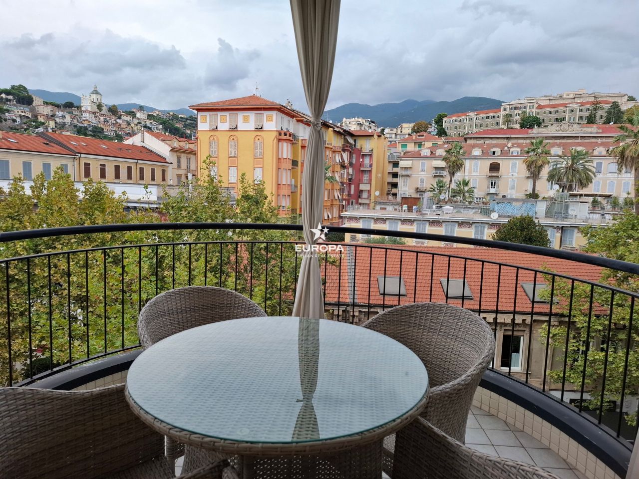 Wohnung in San Remo, Italien, 104 m² - Foto 1