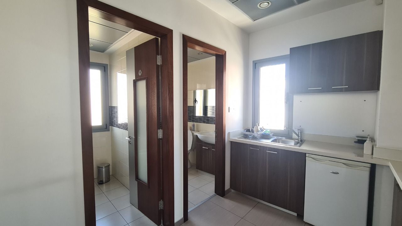 Office in Limassol, Cyprus, 210 m² - picture 13