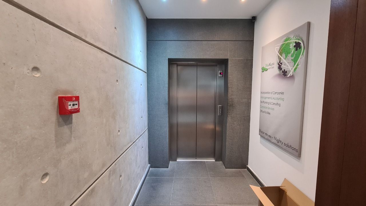 Office in Limassol, Cyprus, 210 m² - picture 14