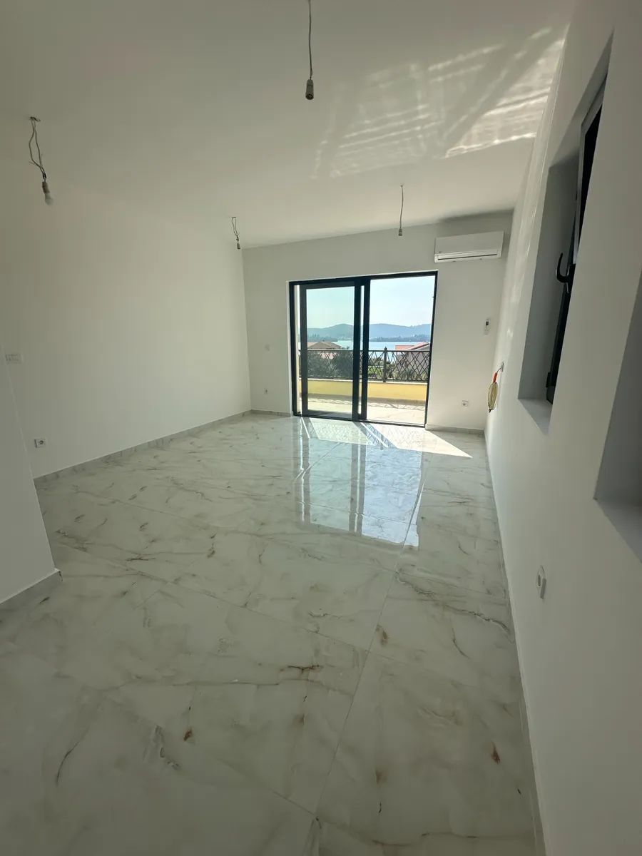 Apartment in Tivat, Montenegro, 59 m² - picture 1