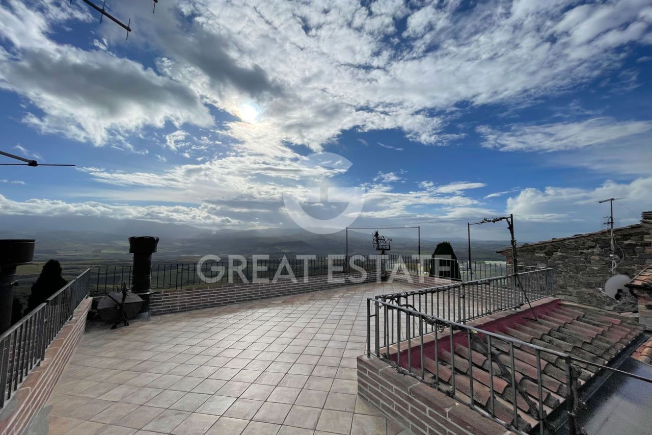 Apartment in Montalcino, Italy, 130 m² - picture 4