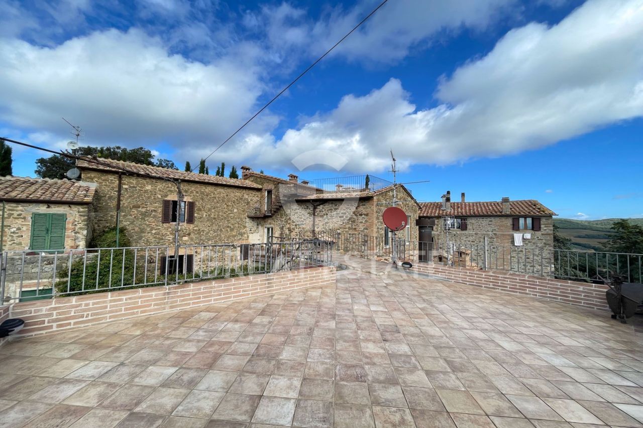 Apartment in Montalcino, Italy, 130 m² - picture 7