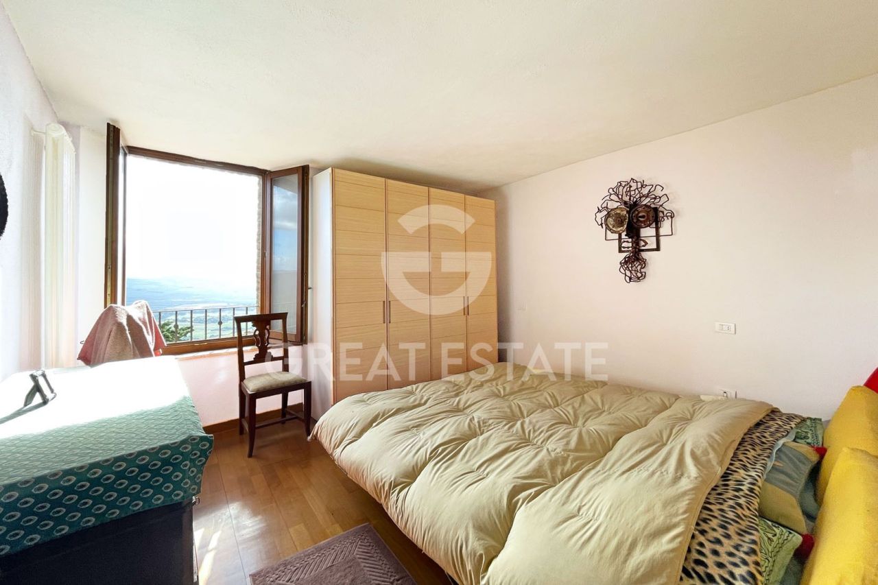 Apartment in Montalcino, Italy, 130 m² - picture 14