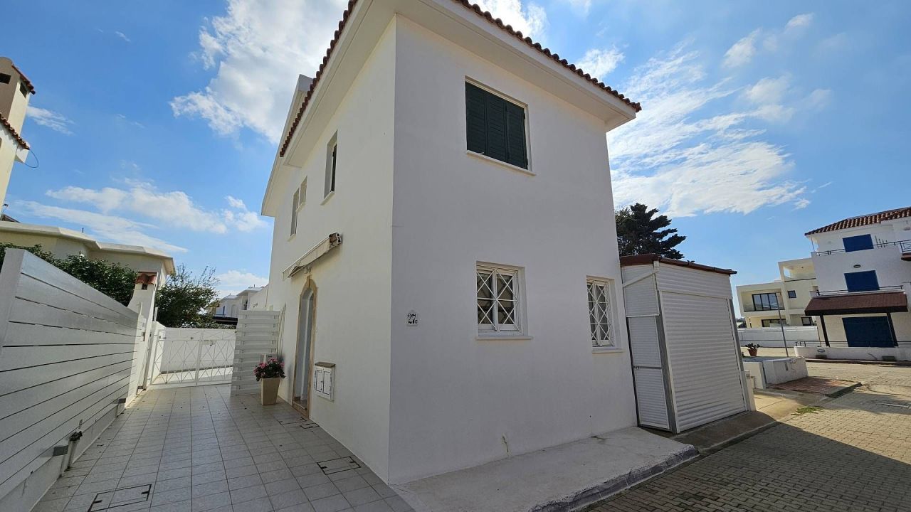 House in Protaras, Cyprus, 105 m² - picture 1