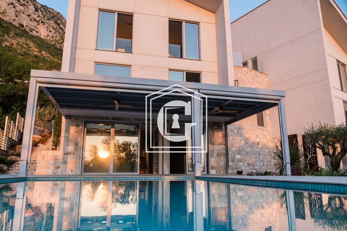 Villa in Rezevici, Montenegro, 230 m² - picture 3