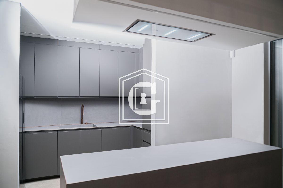 Villa in Rezevici, Montenegro, 230 m² - picture 15