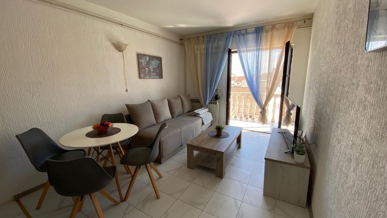 Appartement à Budva, Monténégro, 35 m² - image 1