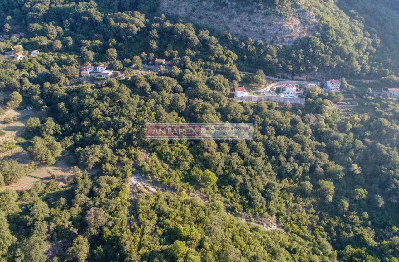 Terreno en Budva, Montenegro, 41 415 m² - imagen 3