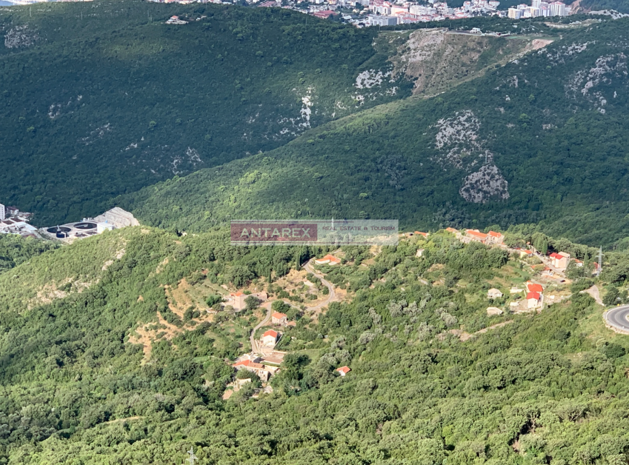Terrain à Budva, Monténégro, 24 460 m² - image 4