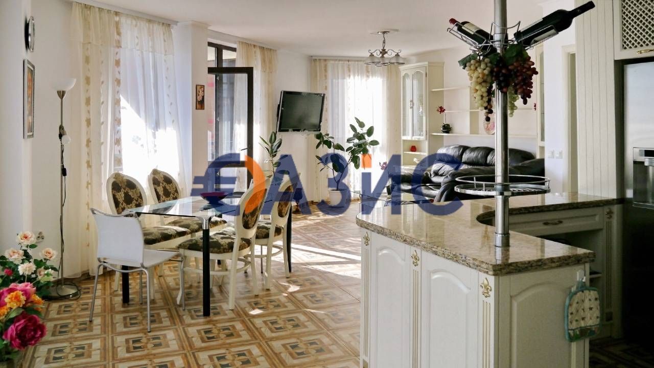 Apartamento en Nesebar, Bulgaria, 172 m² - imagen 1